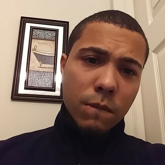 Profile Picture of Ray Gots stacks caviar (@rayray1112nd) on Poshmark