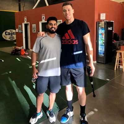 Profile Picture of Mike Bernal (@mike3bernal) on Twitter
