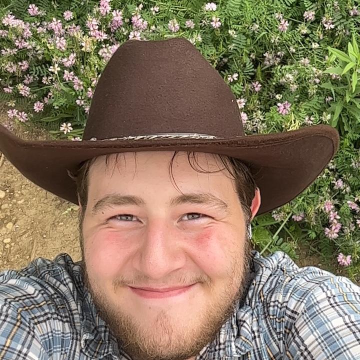 Profile Picture of Matthew Pettibone (@matthewpettibone0) on Tiktok