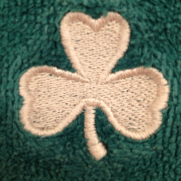 Profile Picture of Meg Staubley (@mstaubley) on Poshmark