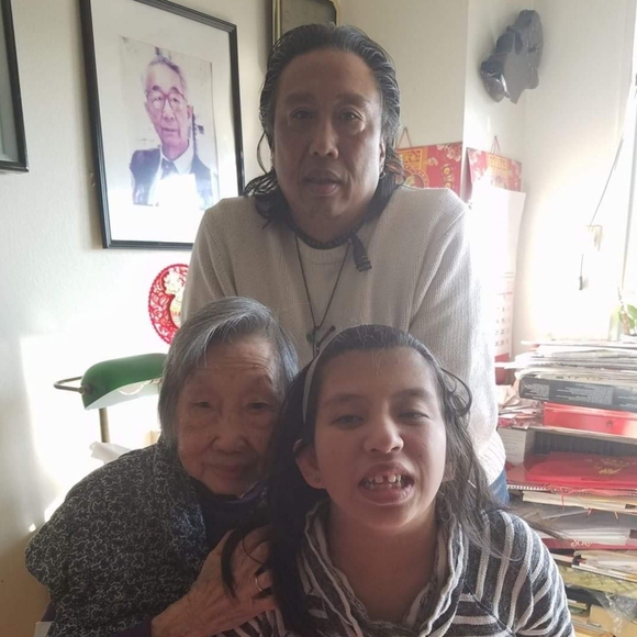 Profile Picture of Jeffrey Chun (@jeffchun) on Poshmark