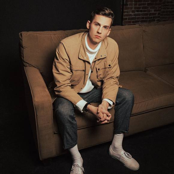 Profile Picture of Scotty Kragerud (@scottykragerud) on Poshmark