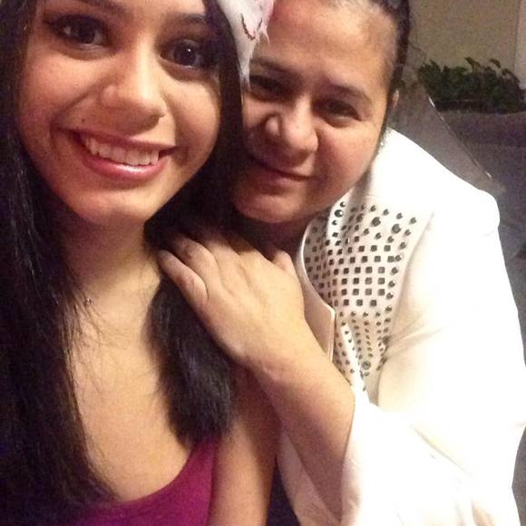 Profile Picture of Hilda Feijoo (@hildafeijoo) on Poshmark