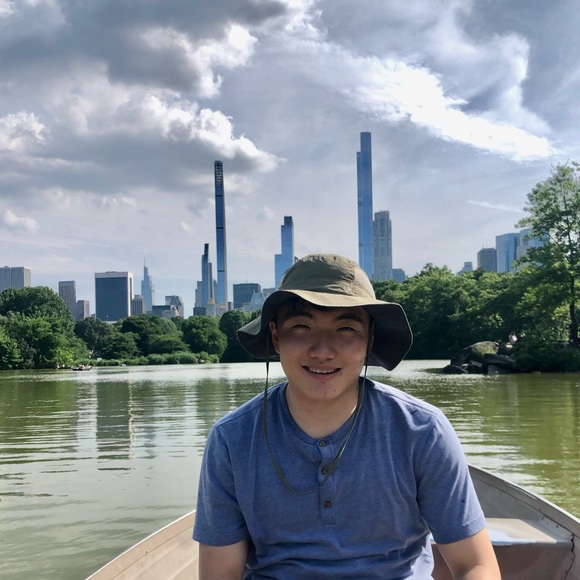 Profile Picture of James Wang (@jameswang1279) on Poshmark