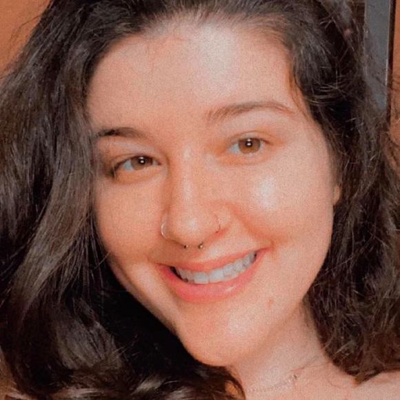Profile Picture of Nicole Lumetta (@nicolelumetta) on Poshmark