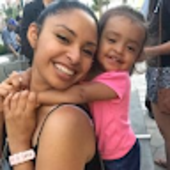 Profile Picture of Lily Cano (@canolily08) on Poshmark