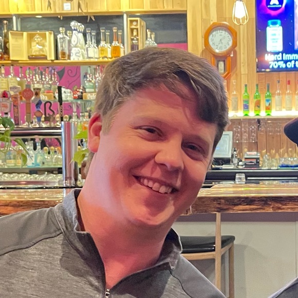 Profile Picture of Steven Schumacher (@stsc4158) on Poshmark