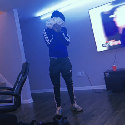 Profile Picture of DAVID RUFFIN (@72deno__) on Twitter