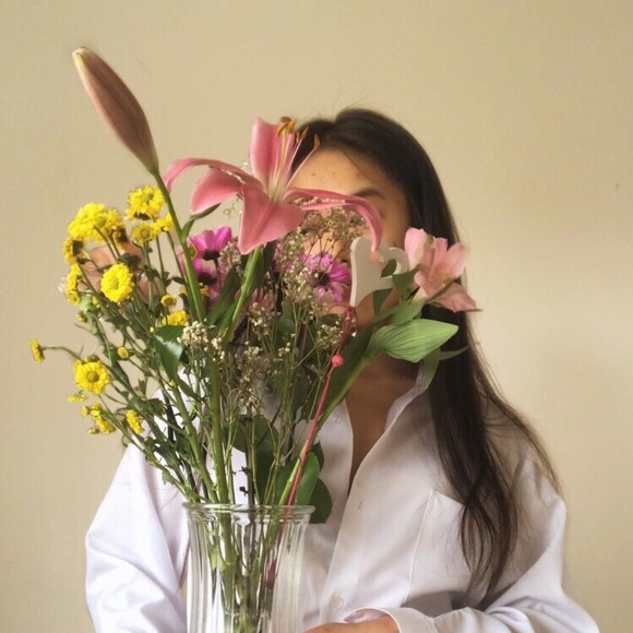 Profile Picture of Mona Yu (@mona190) on Poshmark