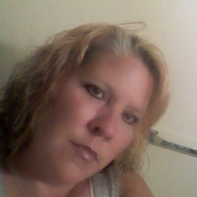 Profile Picture of Lisa Kiefer (@lkiefer1971) on Twitter