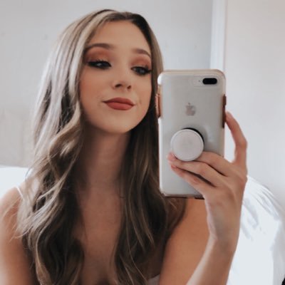 Profile Picture of Blair Waldorf (@damato_alexa) on Twitter