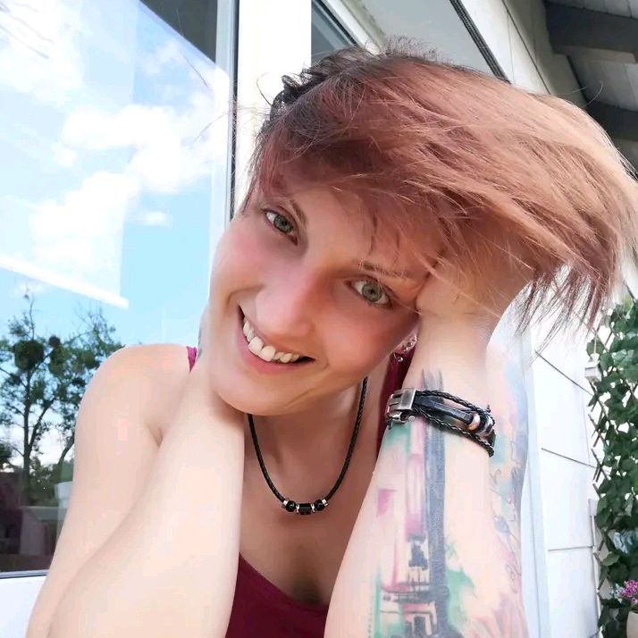 Profile Picture of Dominique Duval (@dominique.duval1) on Tiktok