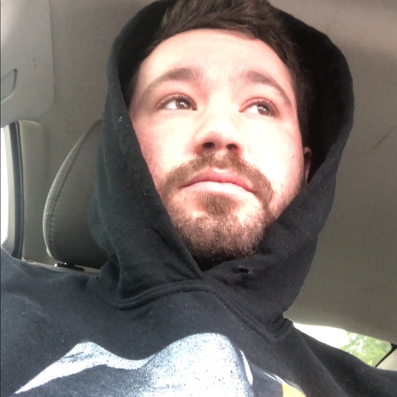Profile Picture of Alexander Thorne (@at429) on Poshmark