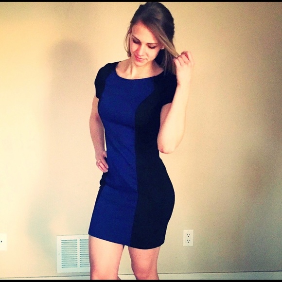 Profile Picture of Amy Fountain (@amyoneoh) on Poshmark