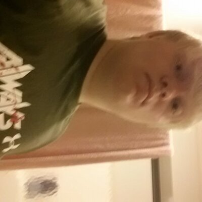 Profile Picture of Lawrence Linder (@peter_pan_daman) on Twitter