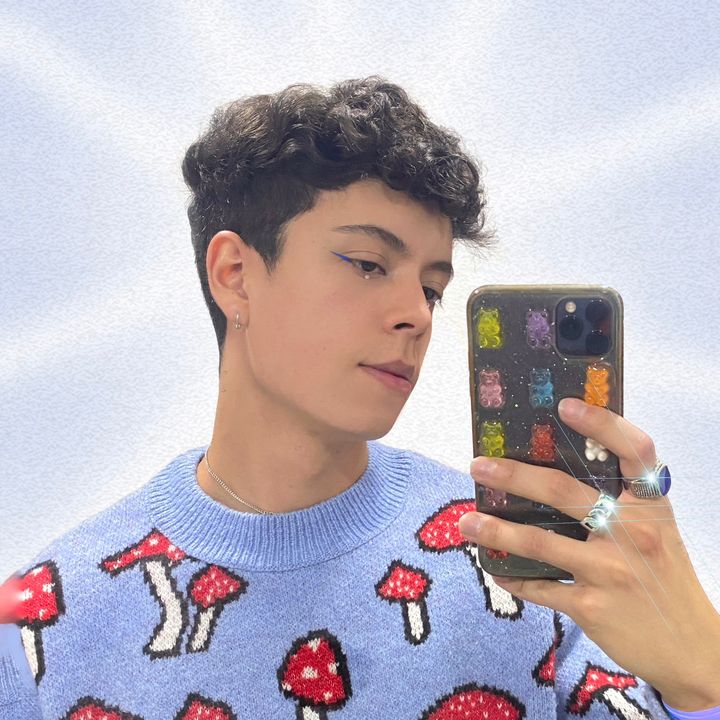 Profile Picture of Alejandro Paz 🍄 (@alejopazart) on Tiktok