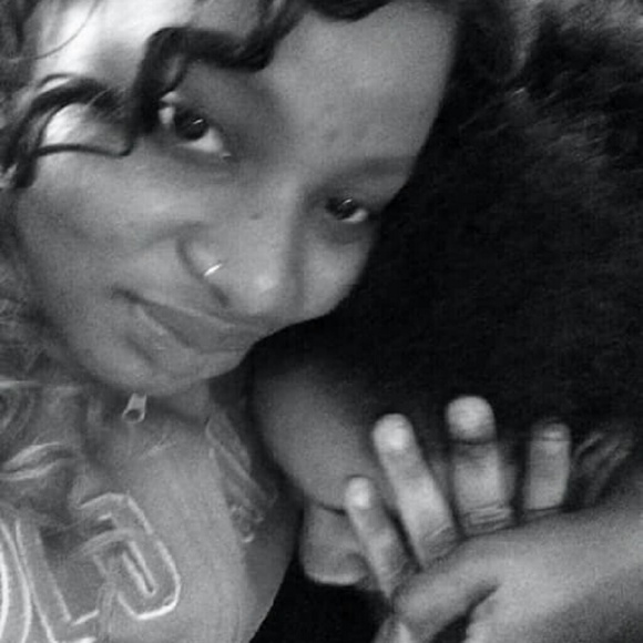 Profile Picture of Leemarai Wiley (@leemarai12) on Poshmark