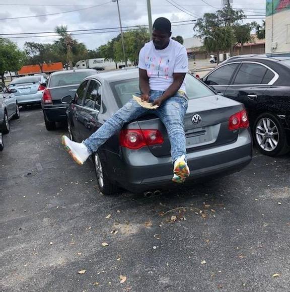 Profile Picture of John Frank (@johnfrank752) on Poshmark