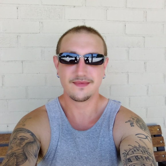 Profile Picture of David Tollison (@tollison8739) on Poshmark