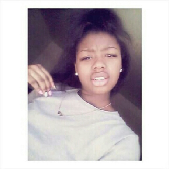 Profile Picture of Ivy Lofton (@ivyabaddiee) on Poshmark