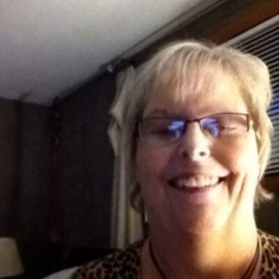 Profile Picture of Lori Harmon (@leurena) on Twitter