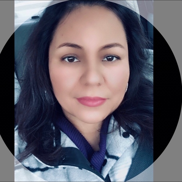 Profile Picture of Nancy Melo (@melonancy74) on Poshmark