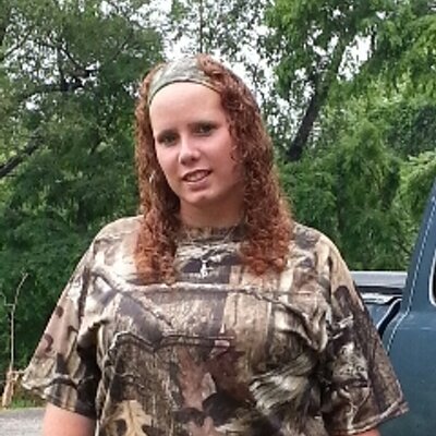 Profile Picture of Bobbie Jo Richard (@country_l0v3) on Twitter