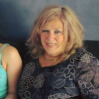 Fran Maguire - Facebook Profile Picture of Fran Maguire (@fran.maguire.393) on Facebook