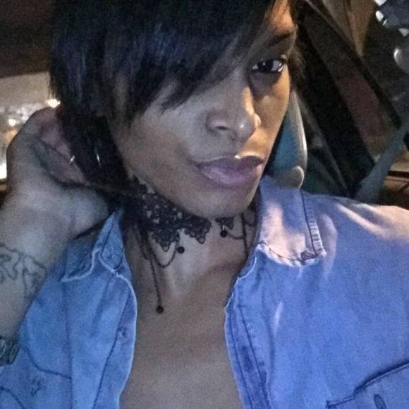 Profile Picture of Shonderashon Shonaustin (@shondera24) on Poshmark
