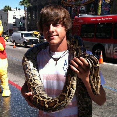 Profile Picture of Eddie Palmer (@@Epalm101) on Twitter