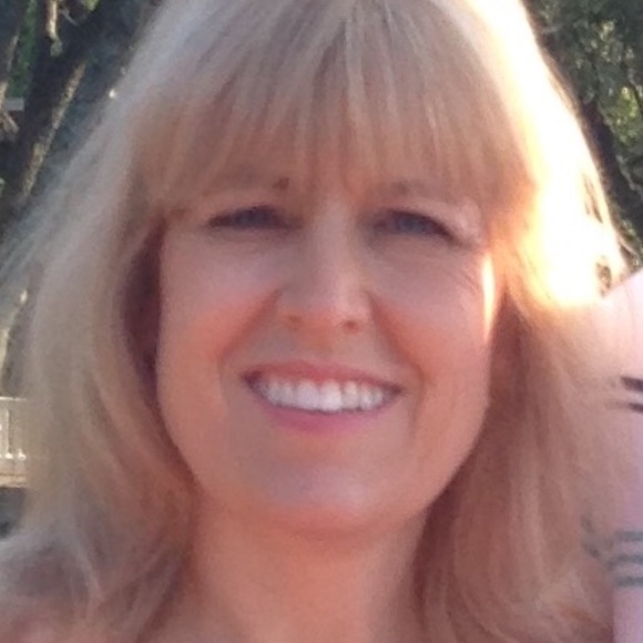 Profile Picture of Karen Macgregor (@kmac6262) on Poshmark