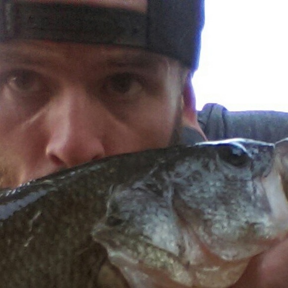 Profile Picture of David Schoonover (@schoonover24) on Poshmark