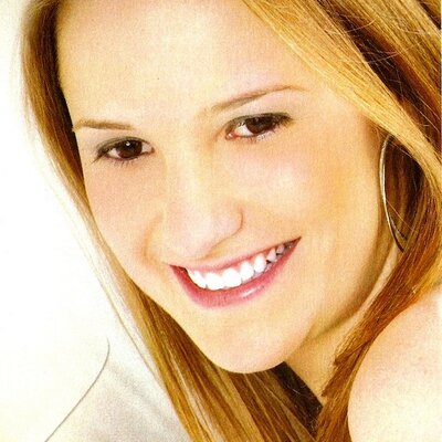 Profile Picture of Carol Schroeder (@CaroleSchroeder) on Twitter