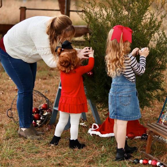 Profile Picture of Hailey Clay (@hturner72521) on Poshmark