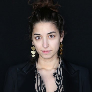 Profile Picture of Laura Kayali (@LauKaya) on Twitter