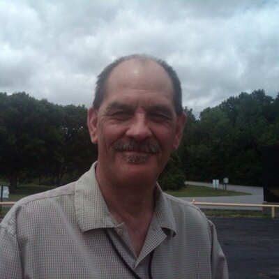 Profile Picture of Michael Micek (@RunBoyChi59) on Twitter