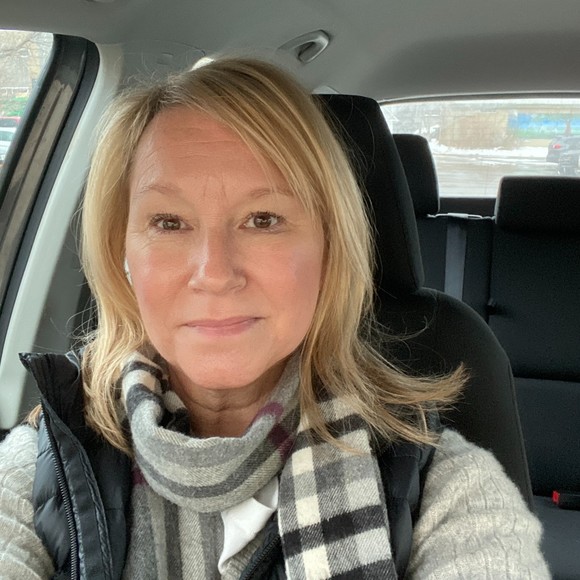 Profile Picture of Michelle Stevenson (@mamashell551) on Poshmark