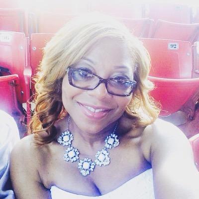 Profile Picture of Michaelle Smith (@badazzbmw) on Twitter