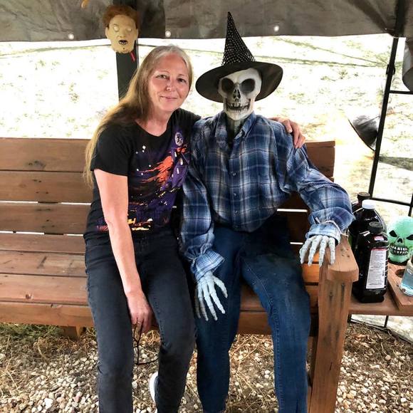 Profile Picture of Nancy Matthews (@nancy1957) on Poshmark