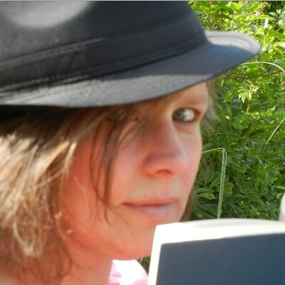 Profile Picture of Mari Hugo (@MariHugoWriter) on Twitter