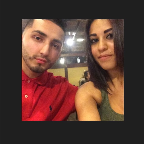 Profile Picture of Shalyn Moneski (@shalynmikele) on Poshmark