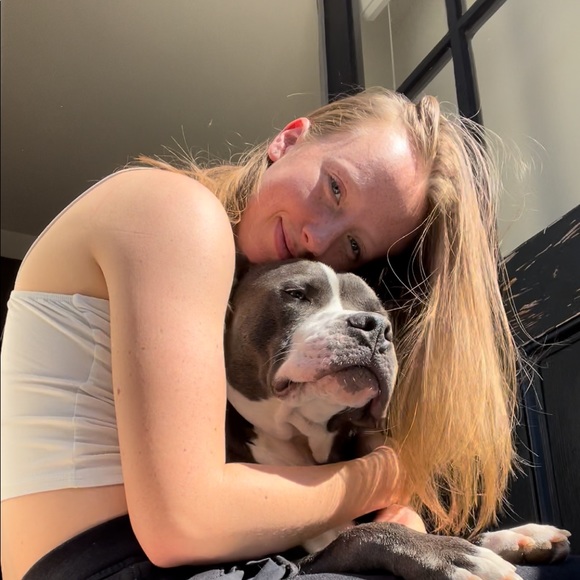 Profile Picture of Adeline Callihan (@a_callihan) on Poshmark