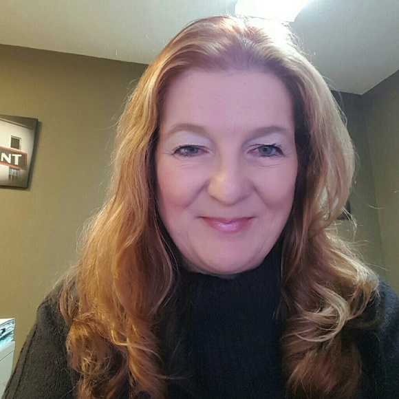 Profile Picture of Dawn Cothran (@dandawn) on Poshmark