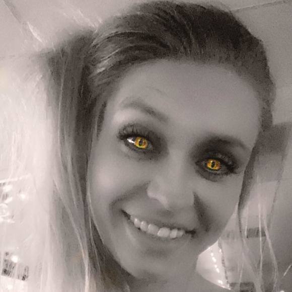 Profile Picture of Jennifer Detmer (@jendet) on Poshmark