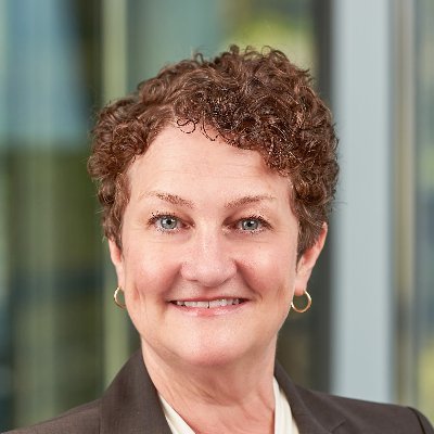 Profile Picture of ETphonehome (@ellenthomas1) on Twitter