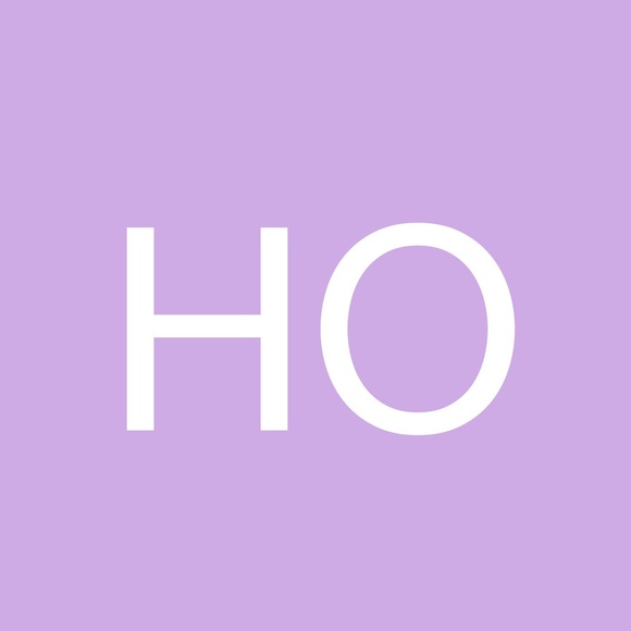 Profile Picture of Hannah Okes (@hannahsuder) on Poshmark