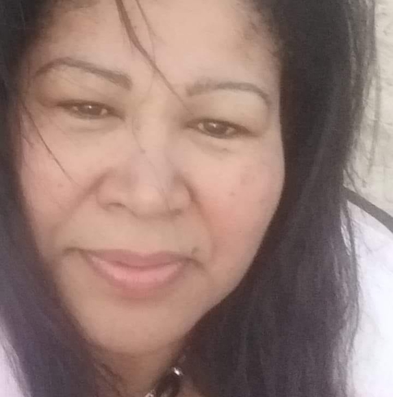 Profile Picture of Laura Centeno (@lauracenteno) on Poshmark
