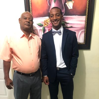 Profile Picture of Fausto Peña (@FaustoP44390384) on Twitter