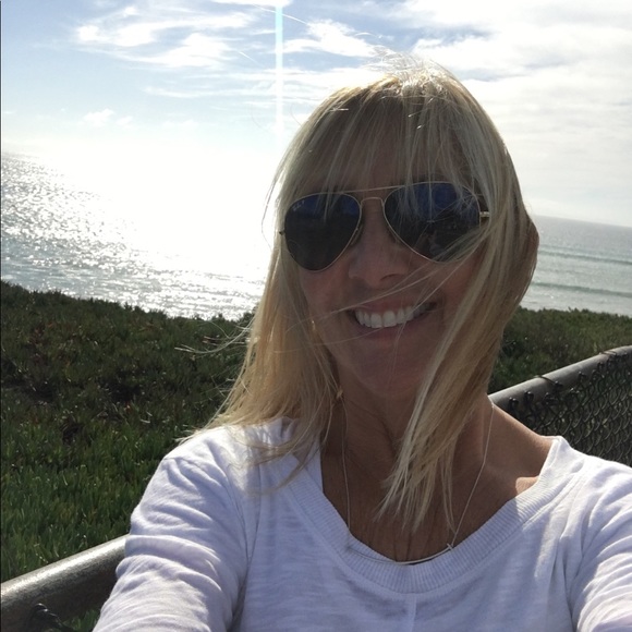 Profile Picture of Katherine Matousek (@katmat63) on Poshmark
