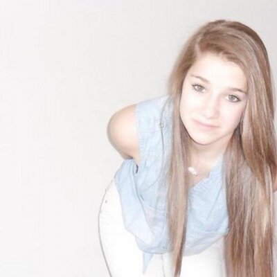 Profile Picture of Julia Shank (@ShankJulia) on Twitter